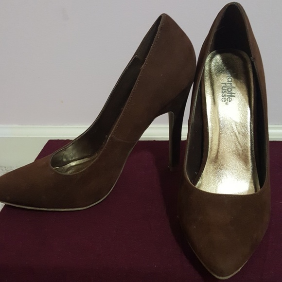 Heels - Picture 2 of 3